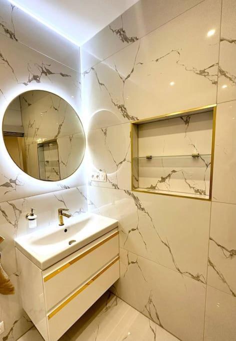 Luxury Apartment In Bratislava Eksteriør bilde